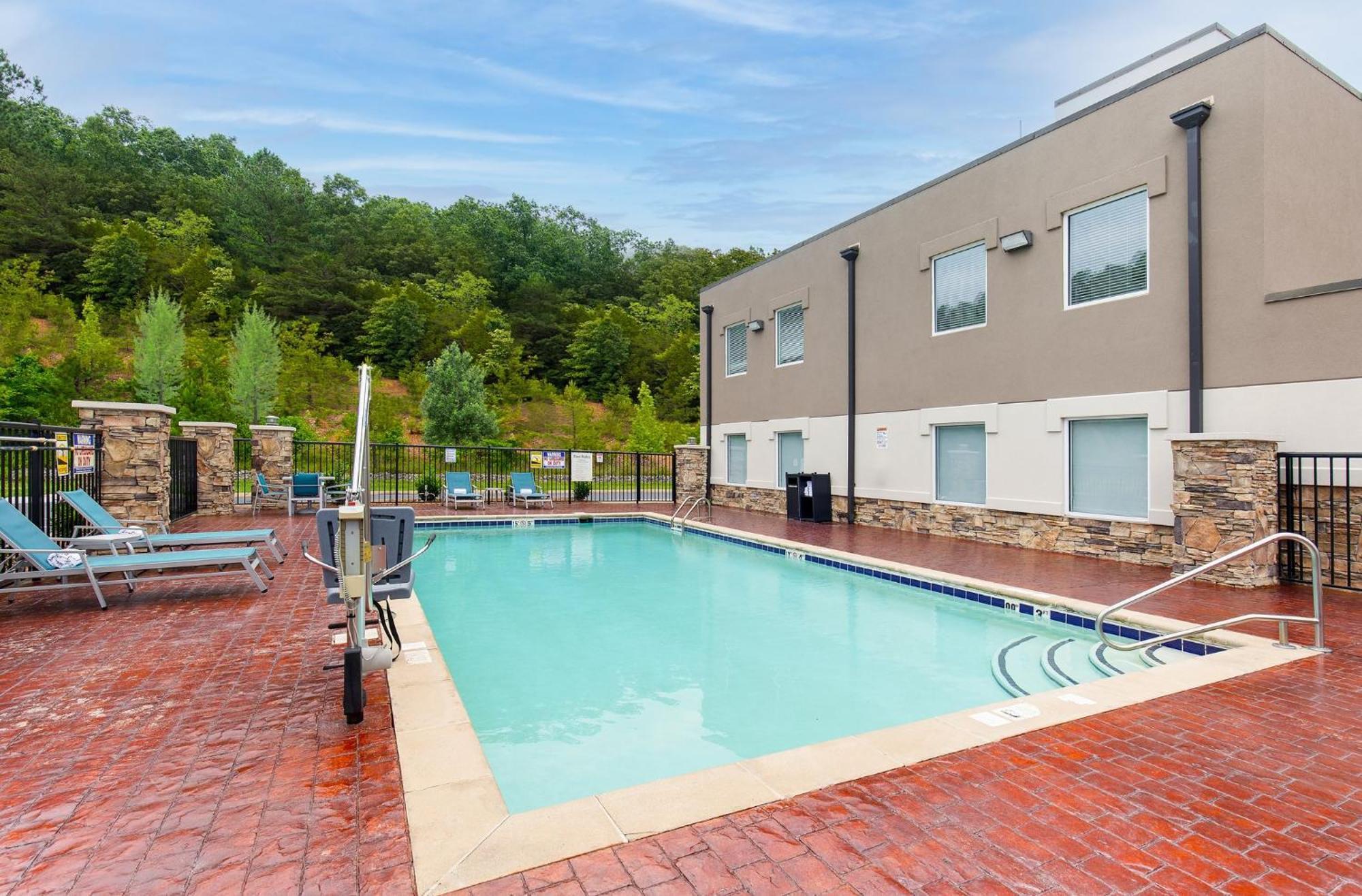 Holiday Inn Express Hurricane Mills Waverly By Ihg Exterior foto